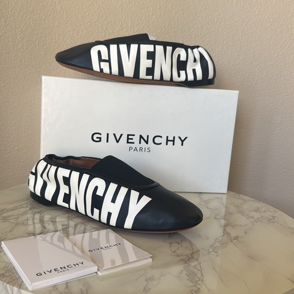Givenchy Paris Rivington Flats - Picture 1 of 15
